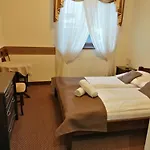 Bella * Ζακοπάνε
