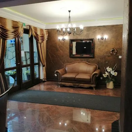 ホームステイ Bella ザコパネ